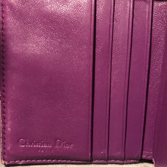 Pre-loved Christian Dior Patent Leather Small Bi-fold Wallet In Purple - Picture 6 of 11